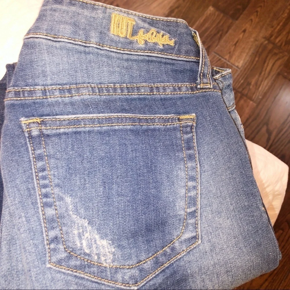 KUT FROM THE KLLTH size 8 distressed jeans